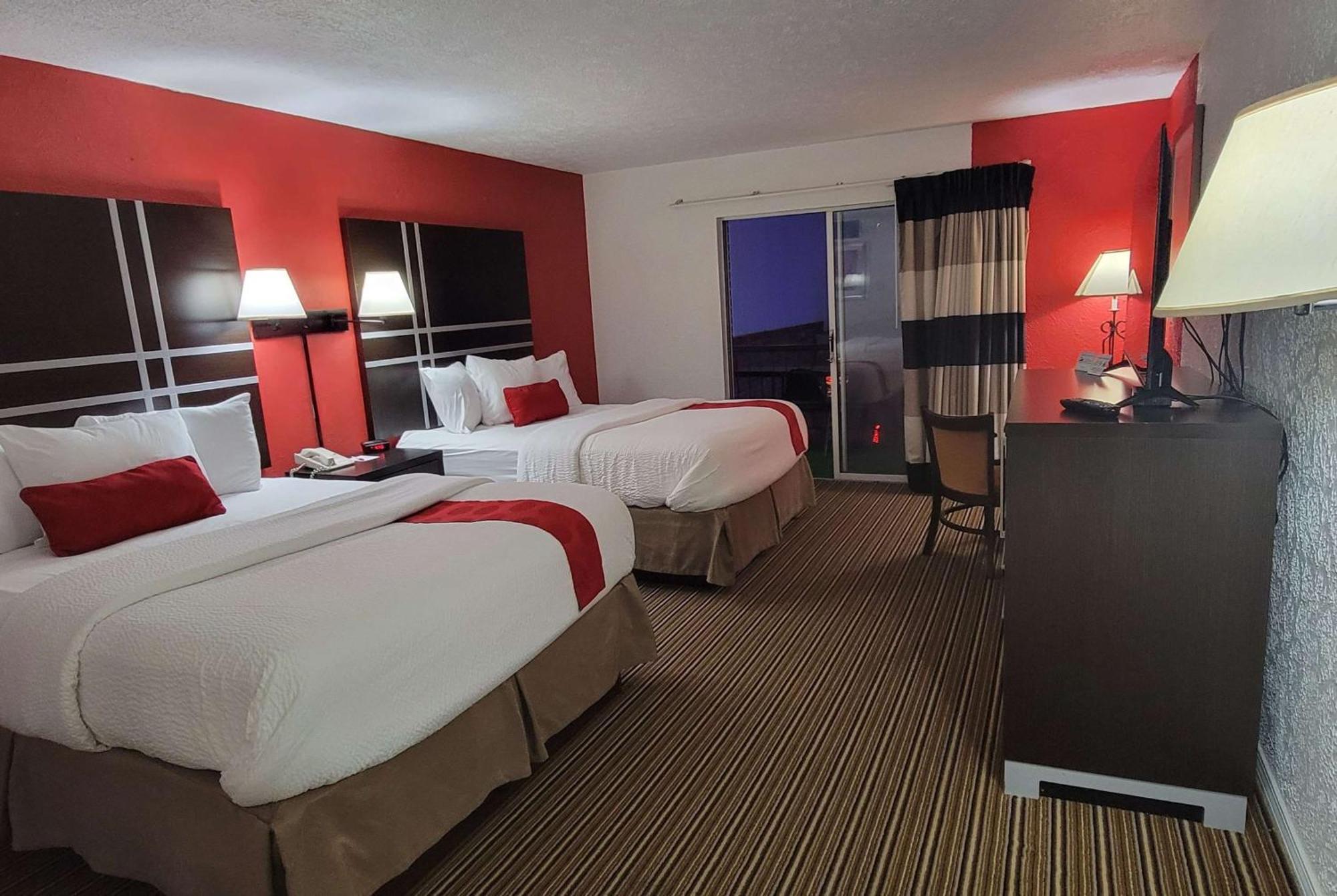 Ramada By Wyndham Mountain Home Exteriér fotografie
