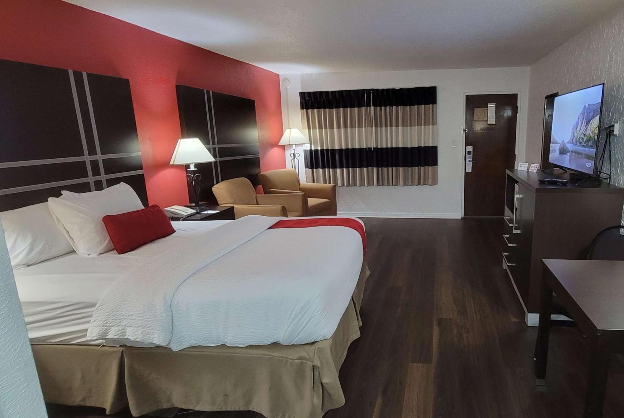 Ramada By Wyndham Mountain Home Exteriér fotografie